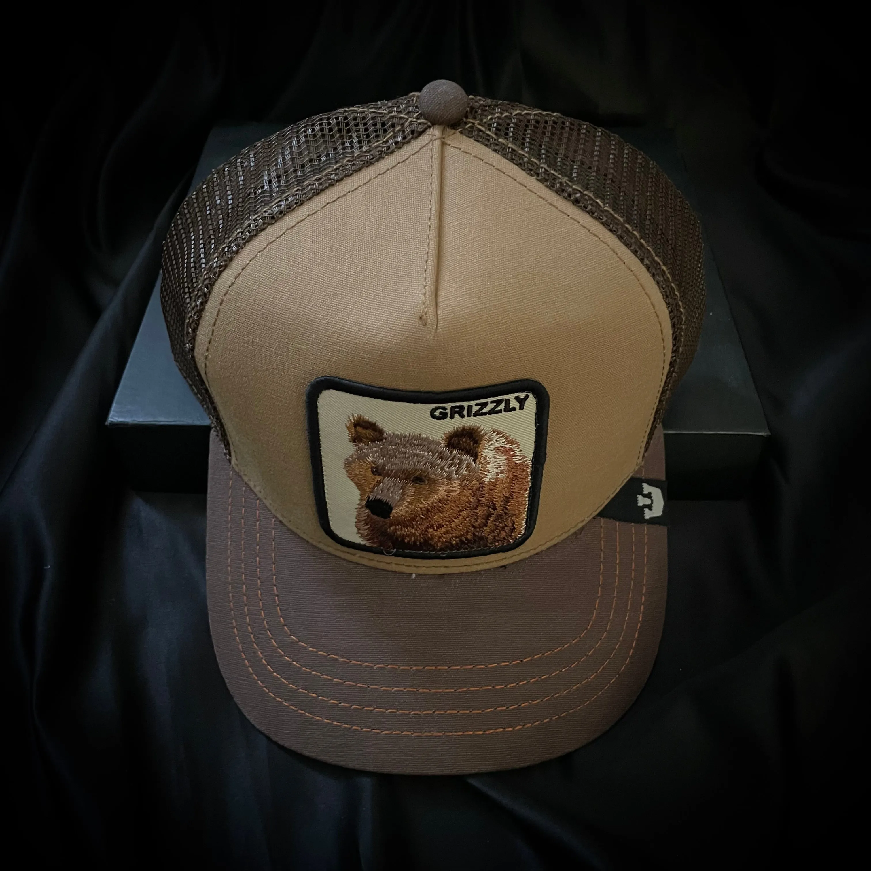 BEAR BUSINESS Grizzly