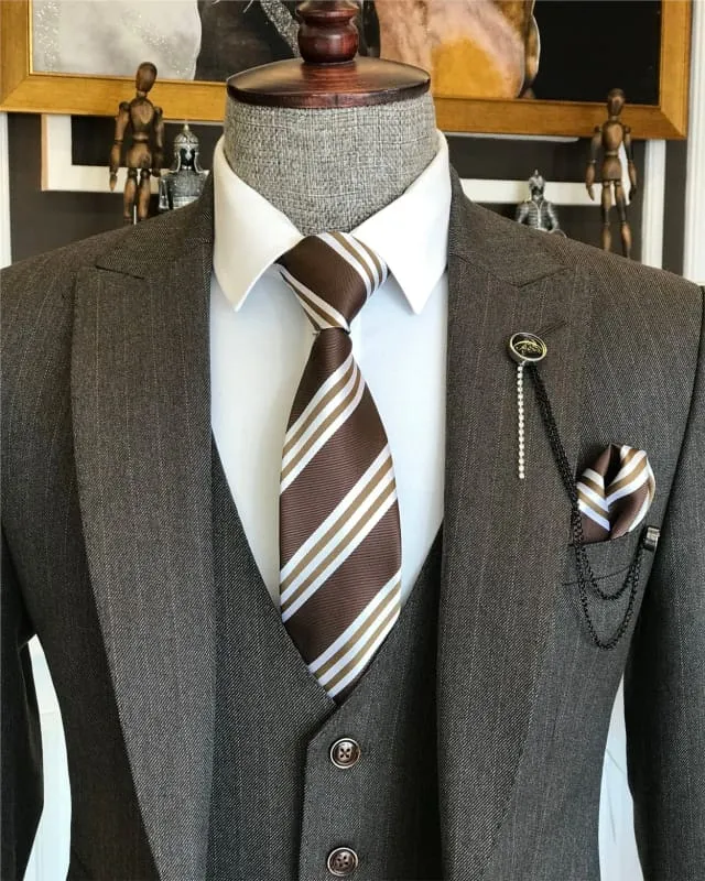 Chic Black Striped Three Pieces Business Suits Peaked Lapel Wedding Suits