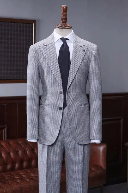 Fancy Gray Plaid Peaked Lapel Business Suits Two Pieces Prom Suits